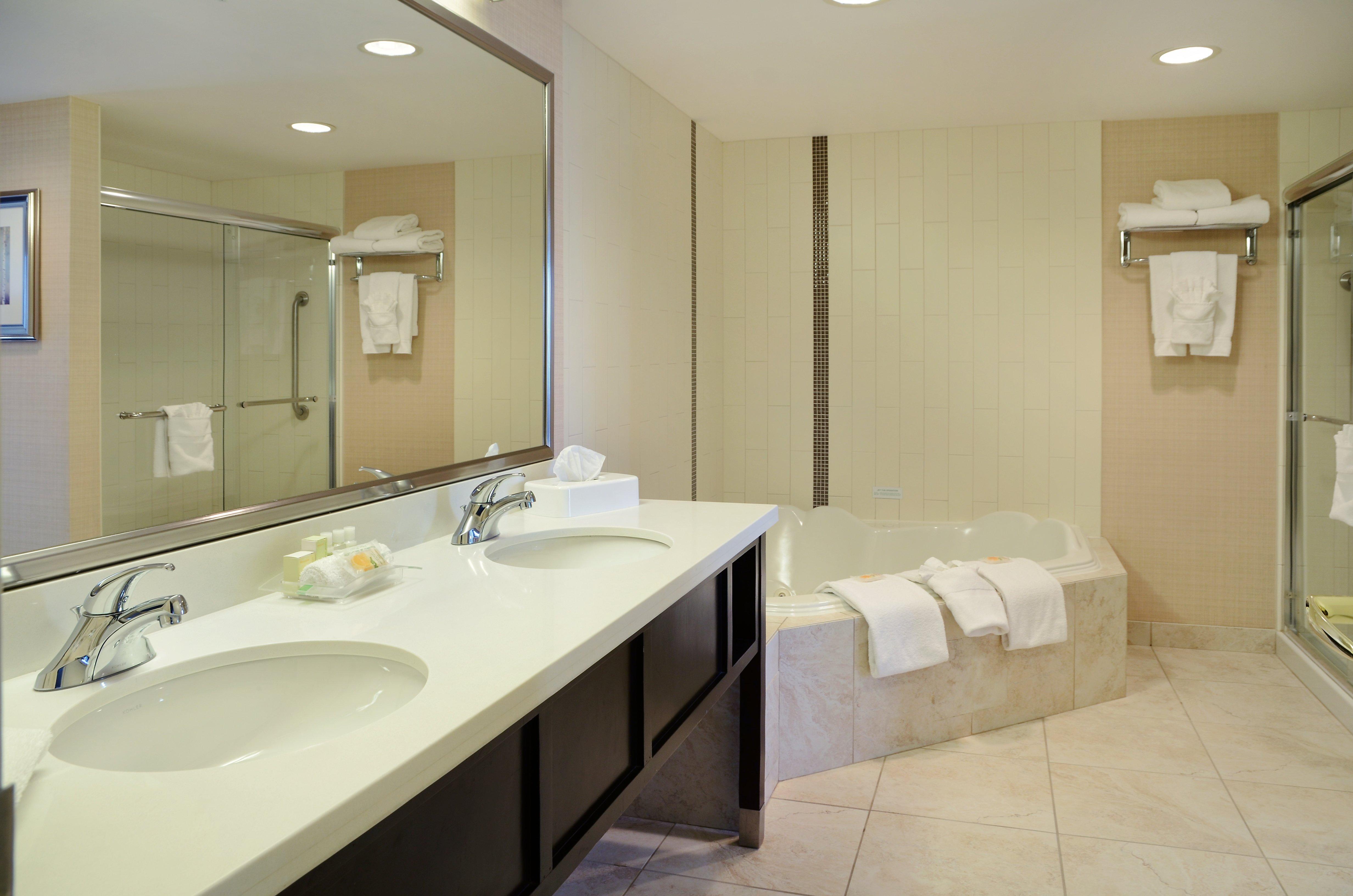 Holiday Inn Conference Centre Edmonton South By Ihg Екстериор снимка